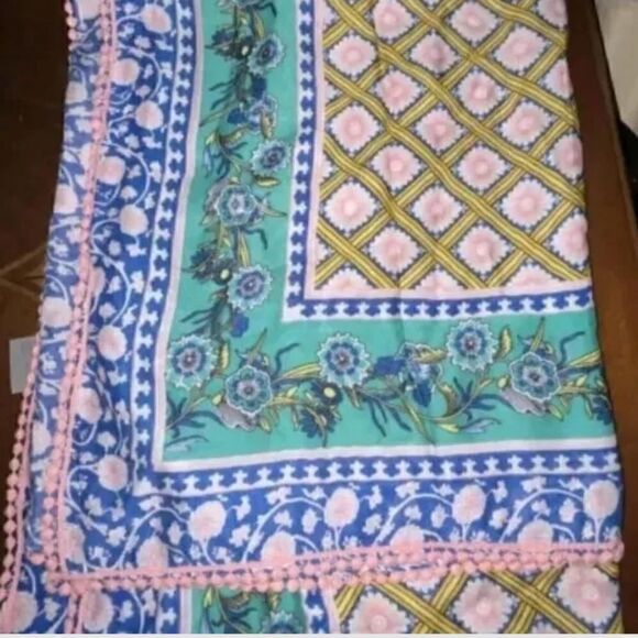 C. Wonder Lightweight Colorful Paisley Shawl/Wrap w/Pom Pom Fringe Trim - Picture 6 of 6